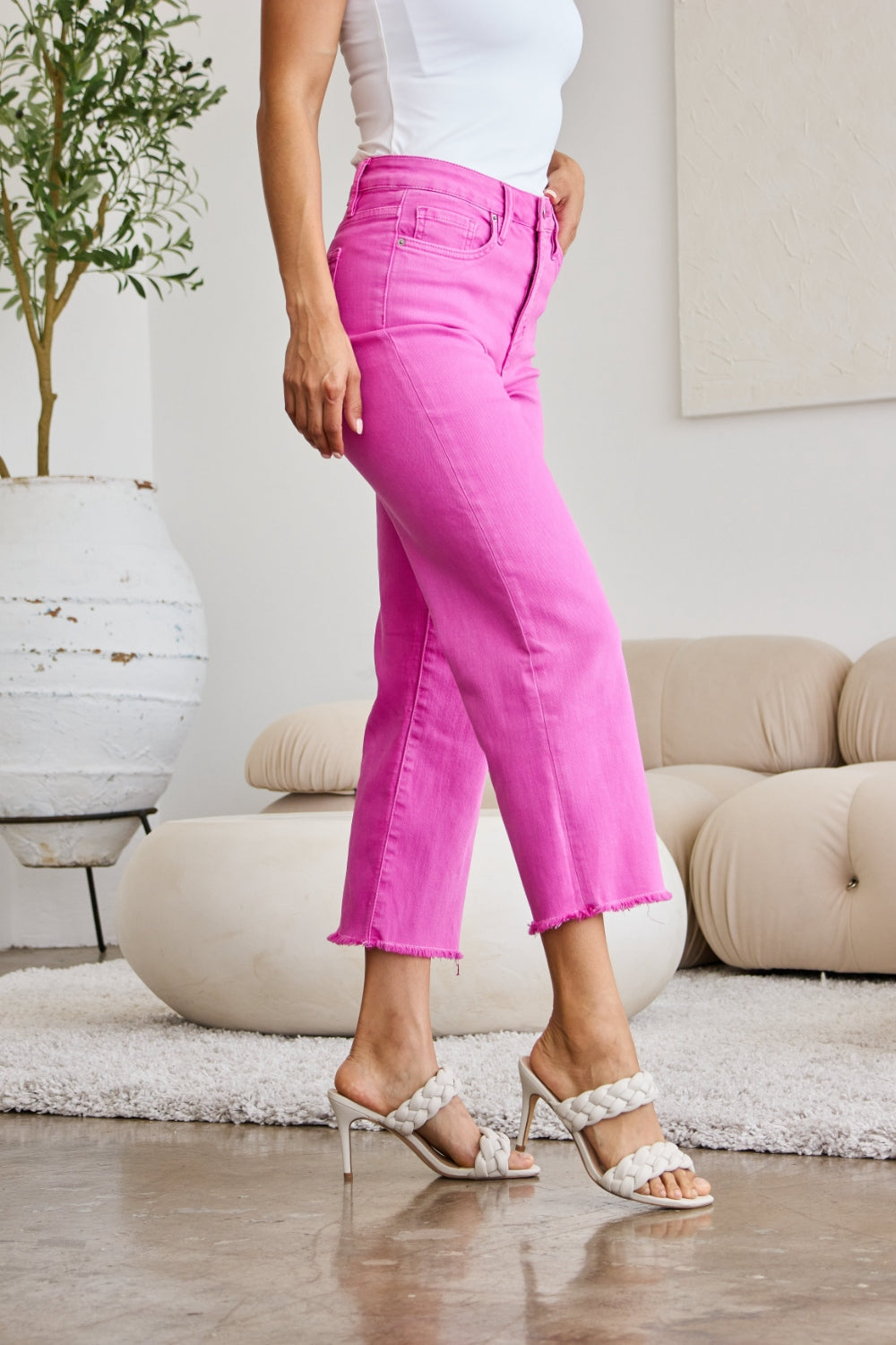 RFM Crop Chloe Jeans Talle Alto con Control de Abdomen y Bajo Deshilachado