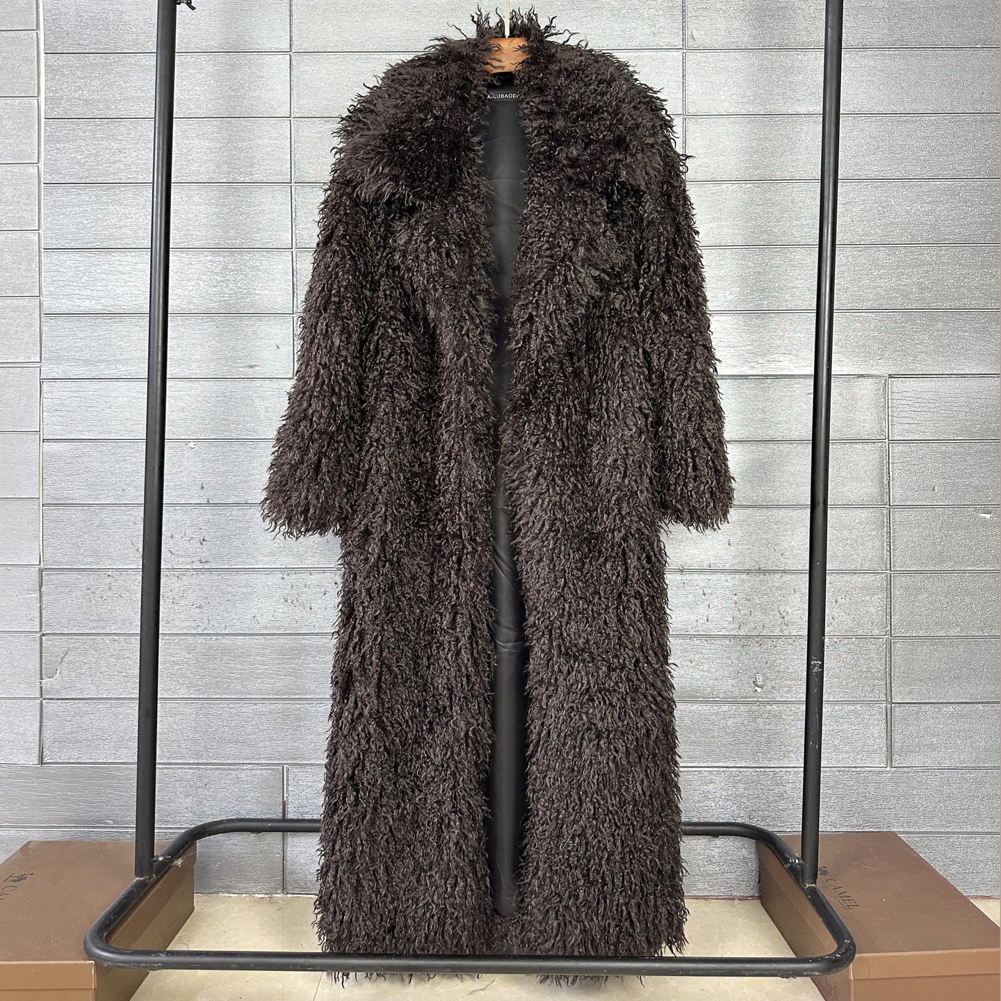 Womens Elongated Wool Coat With A Tailored Lapel