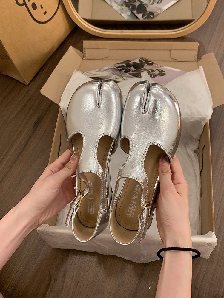 2026 Summer New Minimalist Flat Split Toe Mary Jane Shoes For Women, Single Strap Closed Toe Sandals For Outdoor Wear