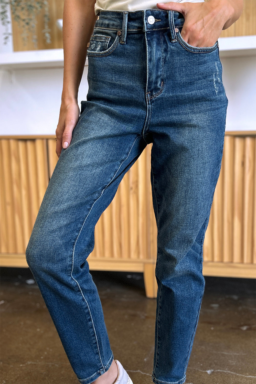 Jeans ajustados de tiro alto con control de abdomen Judy Blue Full Size