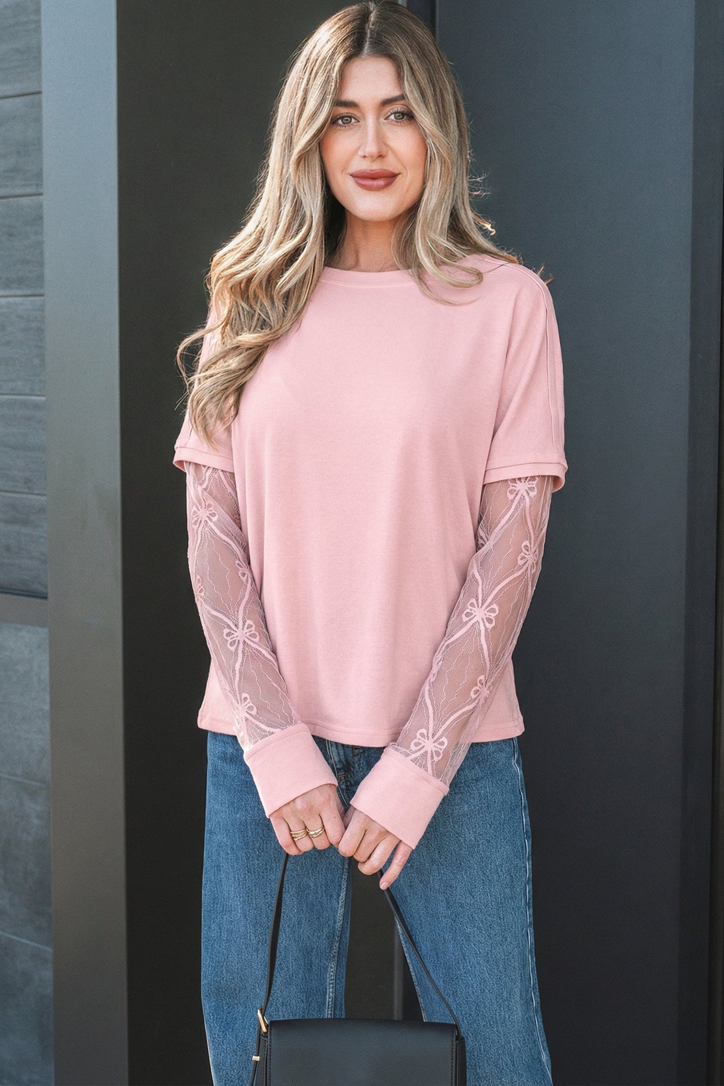 Camiseta de manga larga con retazos texturizados y lazo, color rosa claro liso
