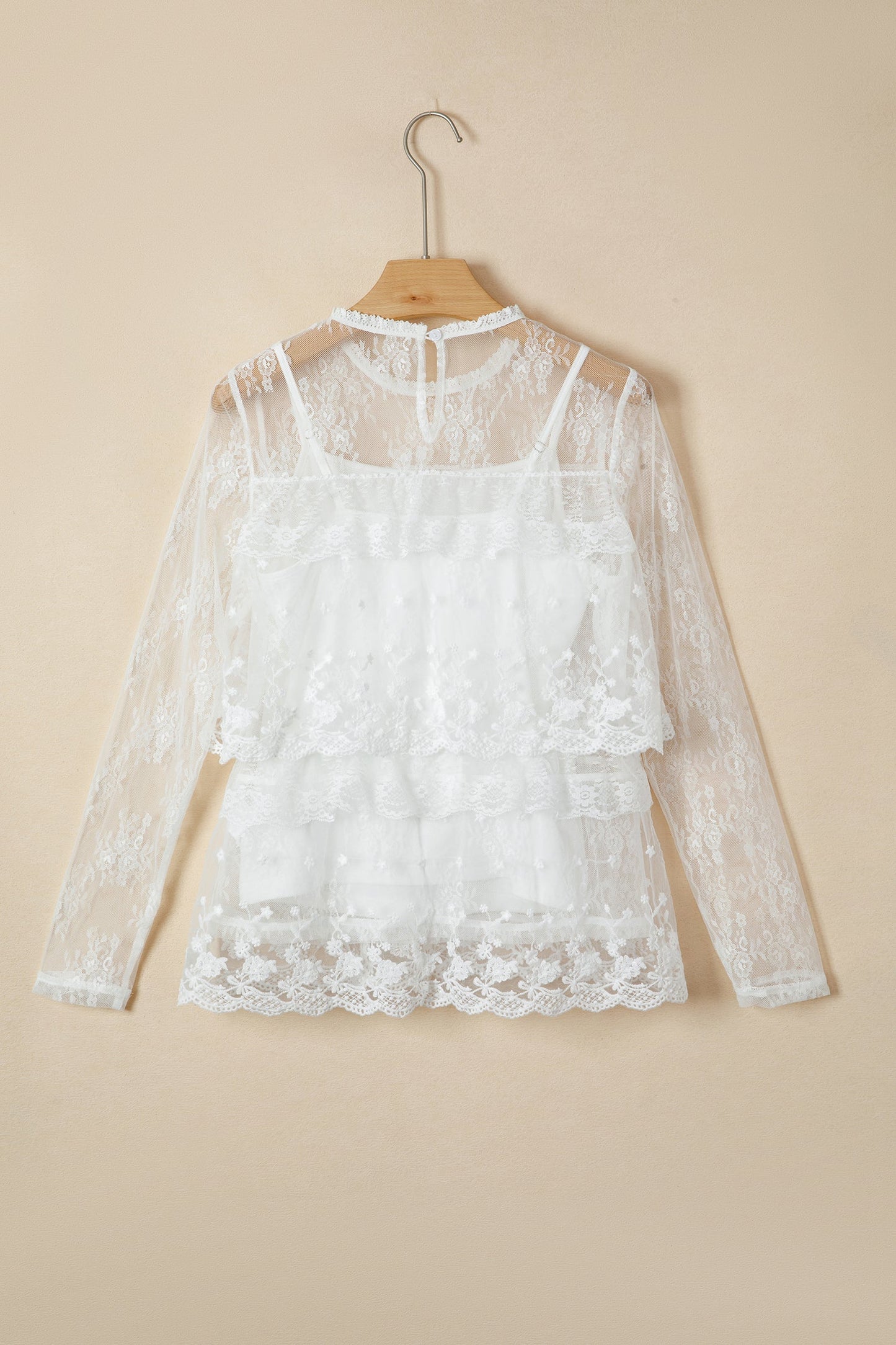 Blusa blanca de 2 piezas de encaje floral transparente con volantes y retazos escalonados