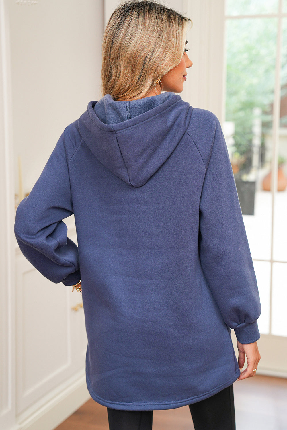 Sudadera tipo túnica con capucha con cordón y mangas raglán