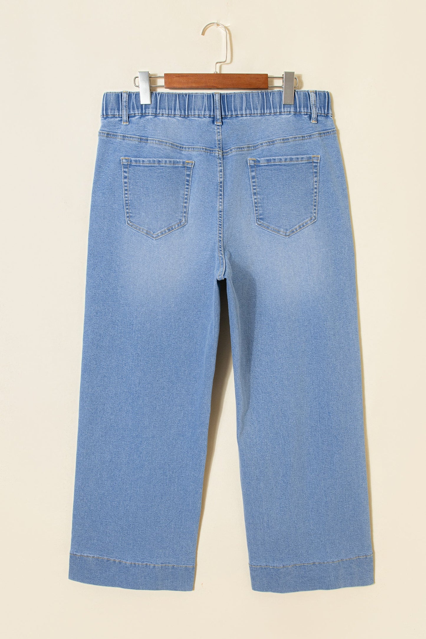 Vaqueros plus size de lavado ácido azul claro con cordones de contraste