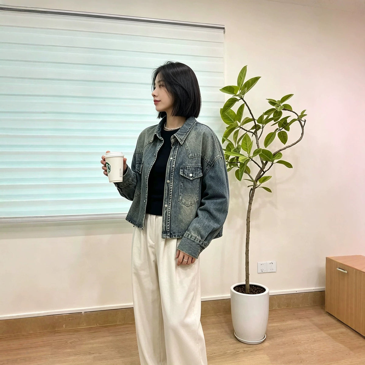 Loose-fitting Casual Women's Denim Jacket