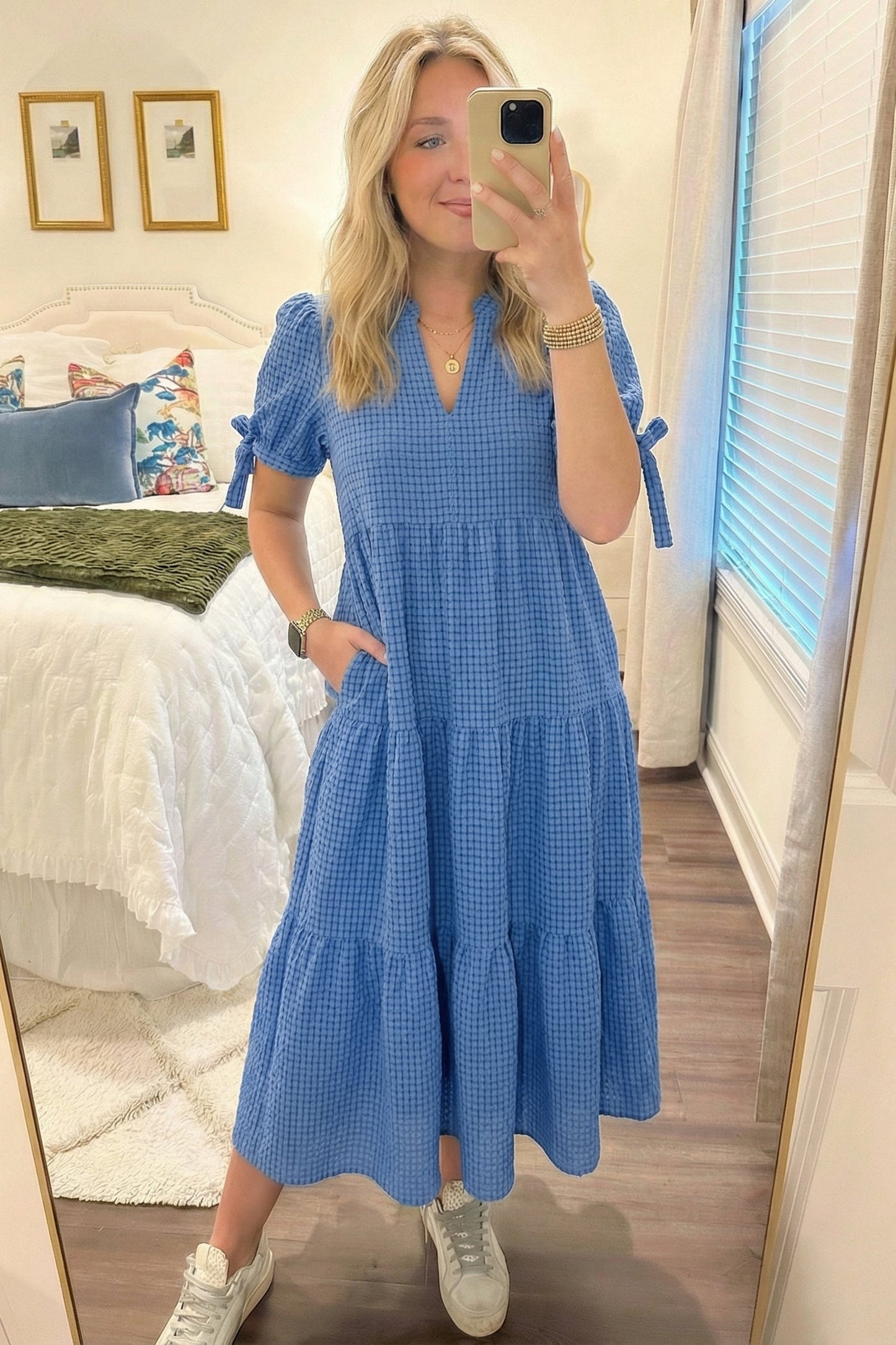 Vestido midi escalonado de manga corta con lazo texturizado de guinga azul anochecer