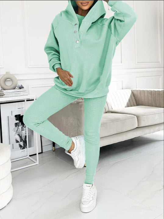 Sudadera informal con capucha, chaleco ajustado con hilo engrosado y pantalones, conjunto de tres piezas. Consulta la tabla de tallas en "más detalles".