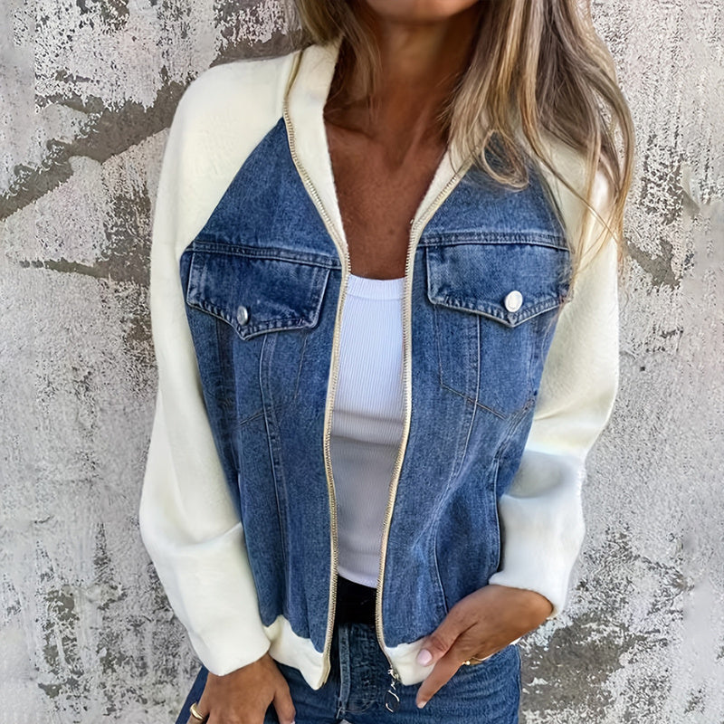 Chaqueta vaquera con cremallera y retales para mujer