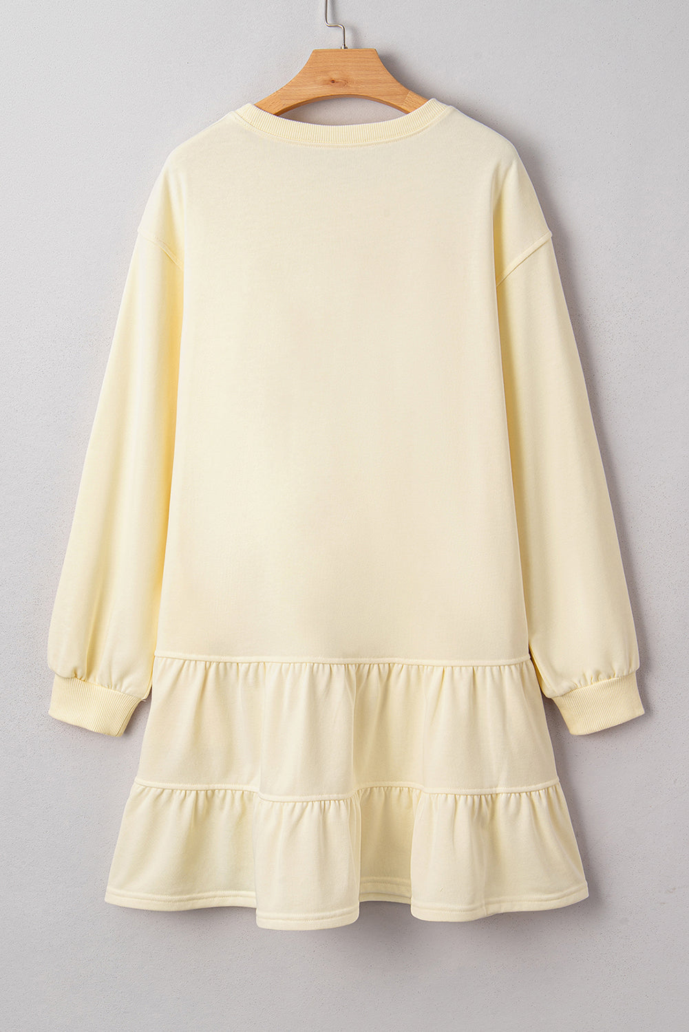 Minivestido suelto de manga larga con dobladillo con volantes de dos capas en color beige