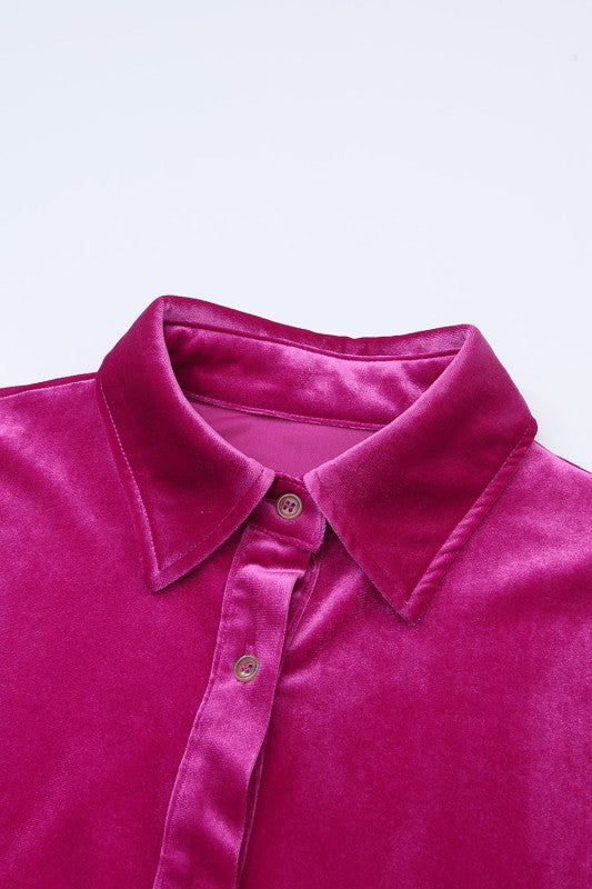 Vestido de terciopelo con botones, manga larga y volantes