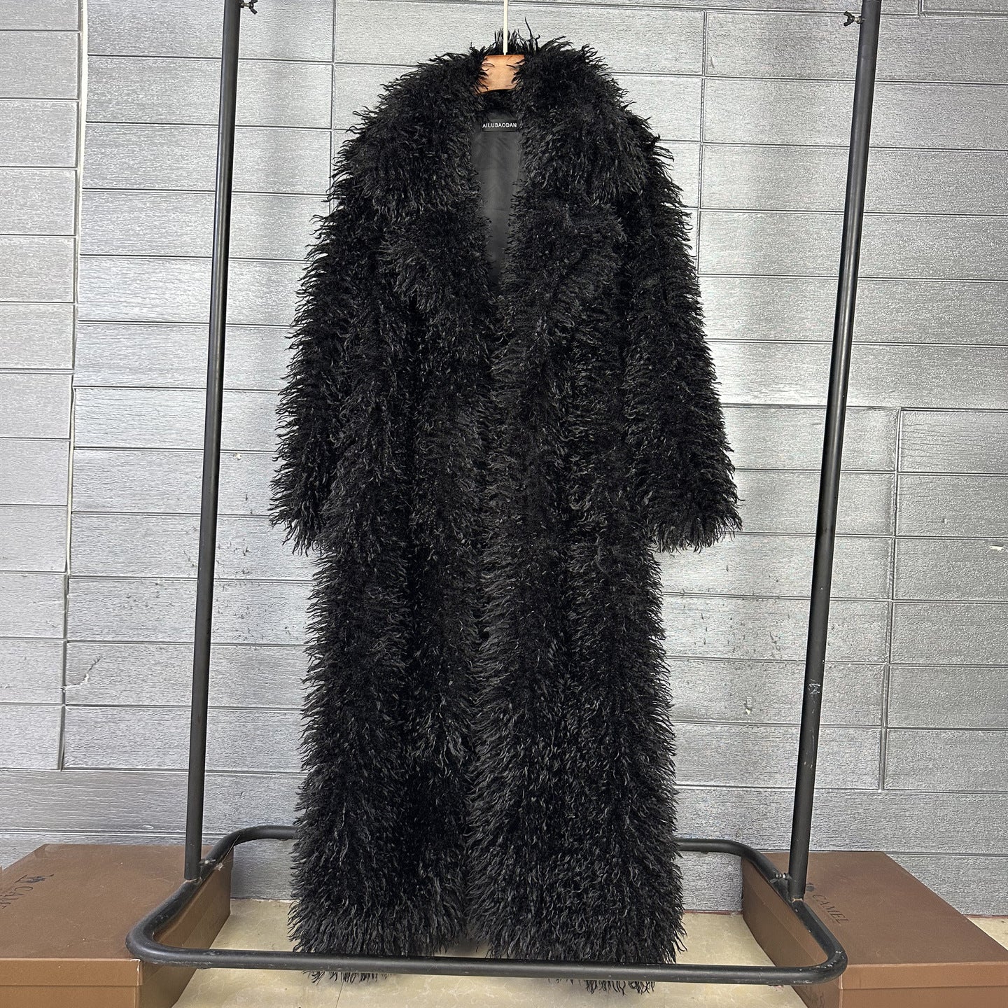 Womens Elongated Wool Coat With A Tailored Lapel