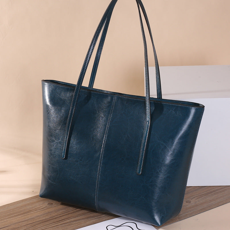 Oil Wax Cowhide Messenger Bag