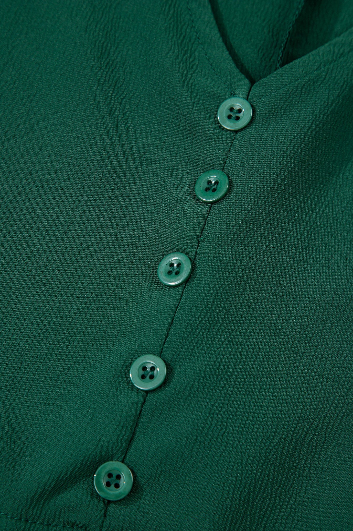 Vestido maxi escalonado con cuello en V y botones de manga larga, liso, verde negruzco