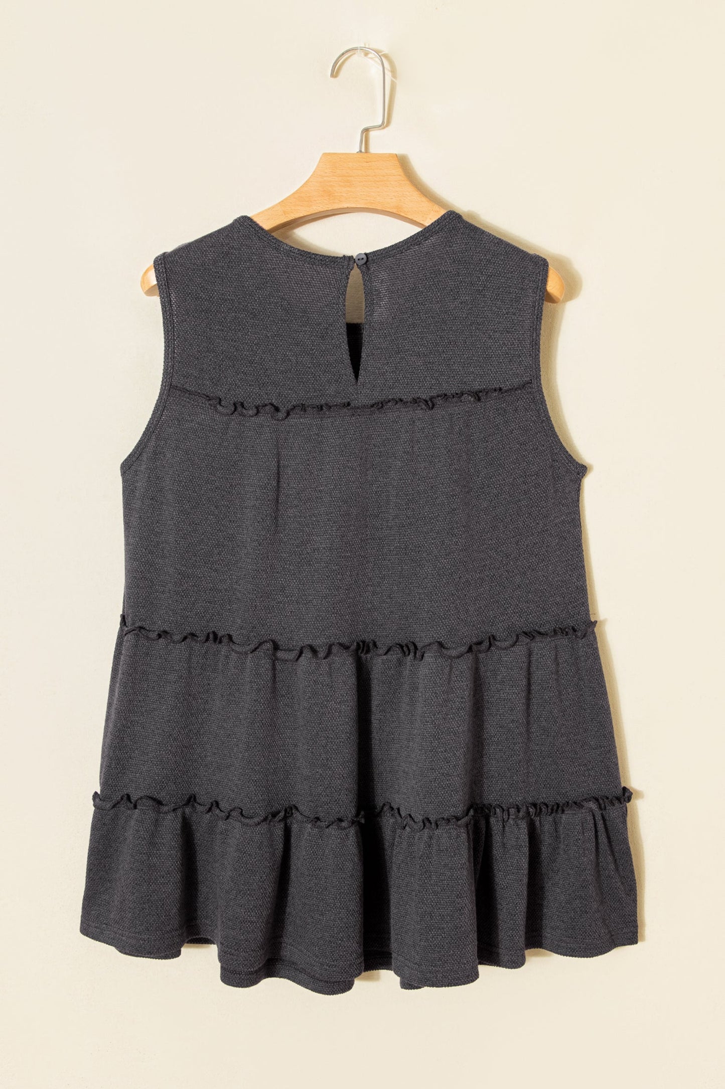 Camiseta sin mangas acampanada con volantes escalonados gris oscuro