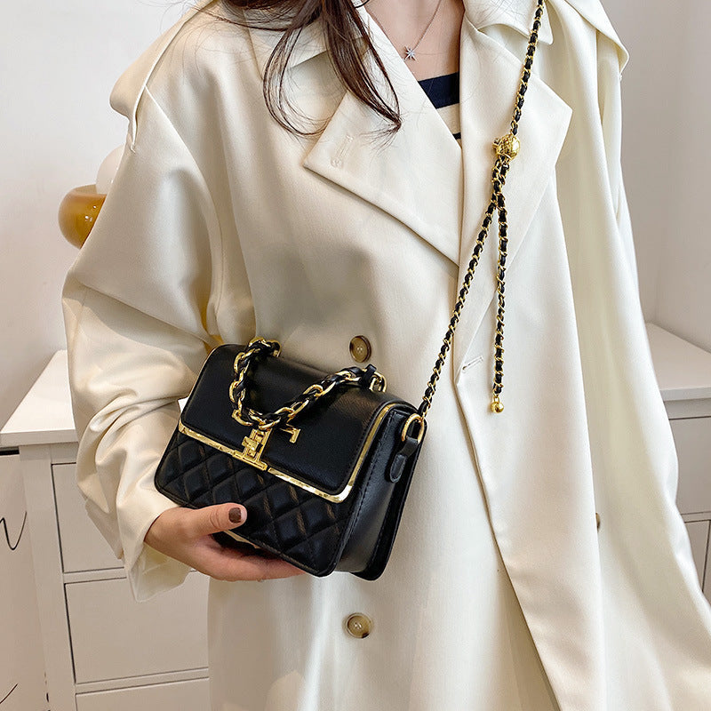 Diamond Chain Handbag Travel Bag