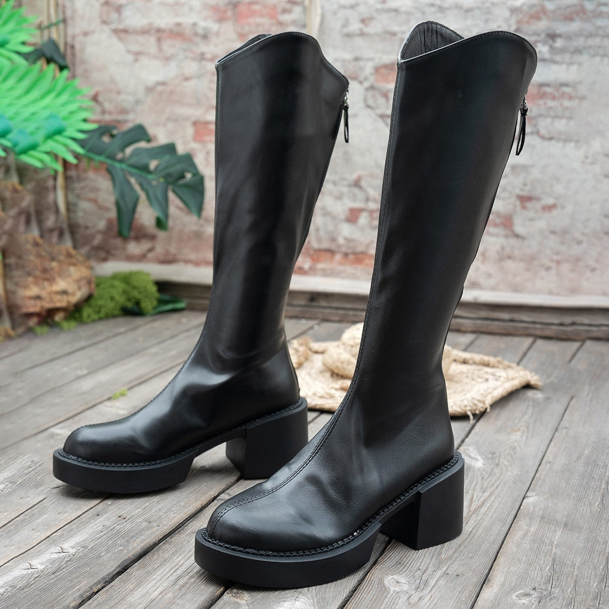 Women's Chunky Heeled Knee-High Boots