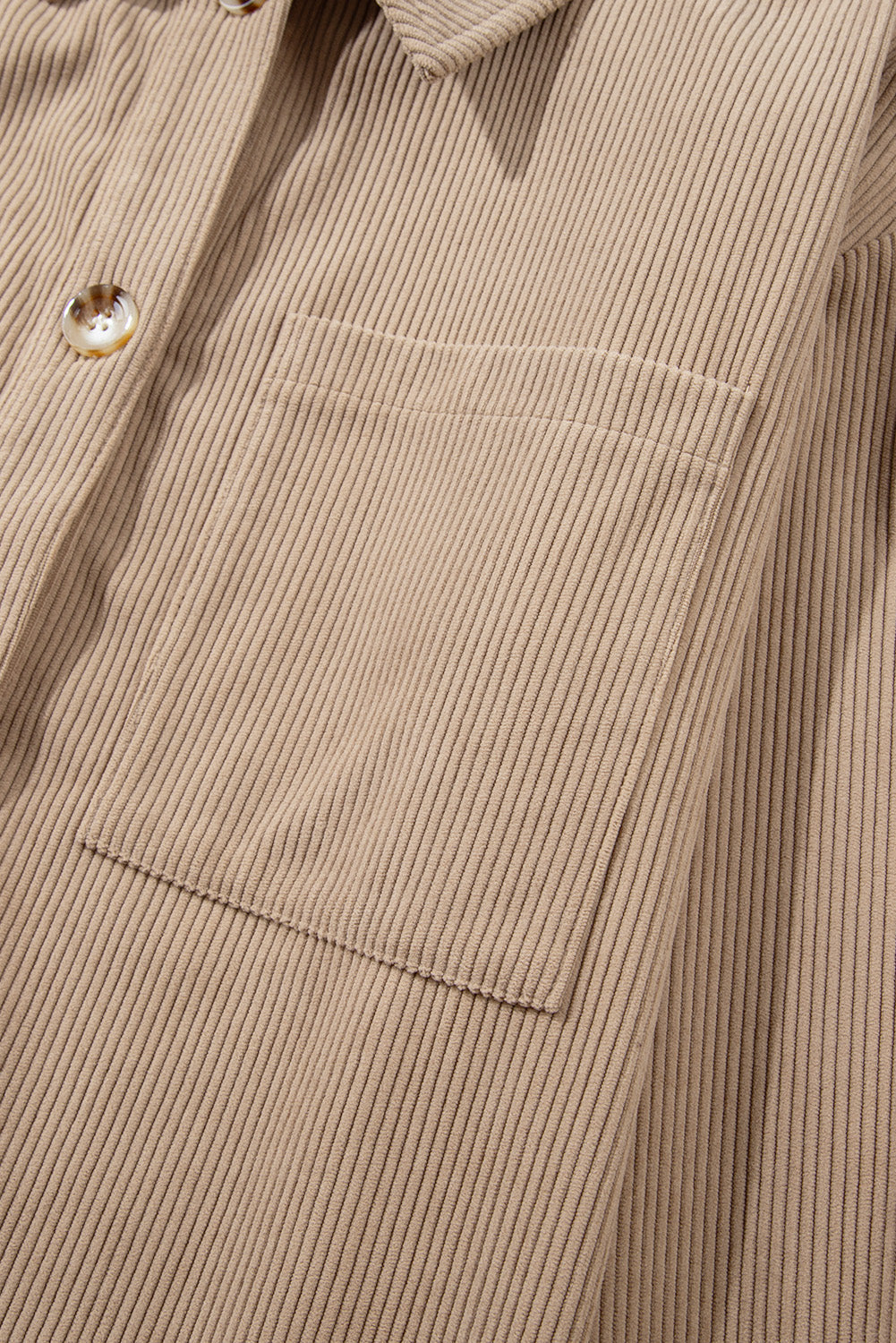 Chaqueta camisa de pana con capucha, cordón ajustable y bolsillos, color caqui claro