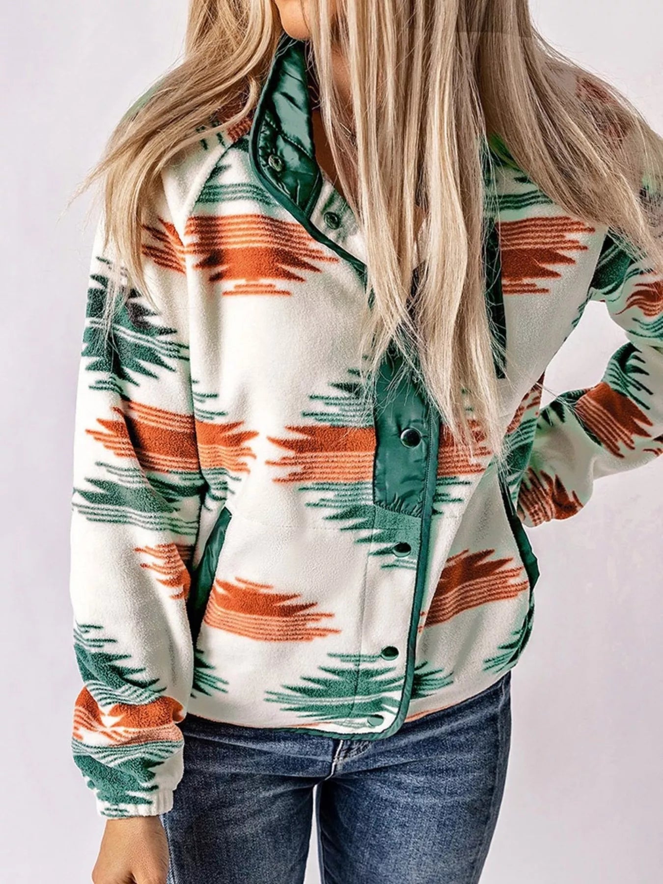 Chaqueta acolchada con diseño geométrico