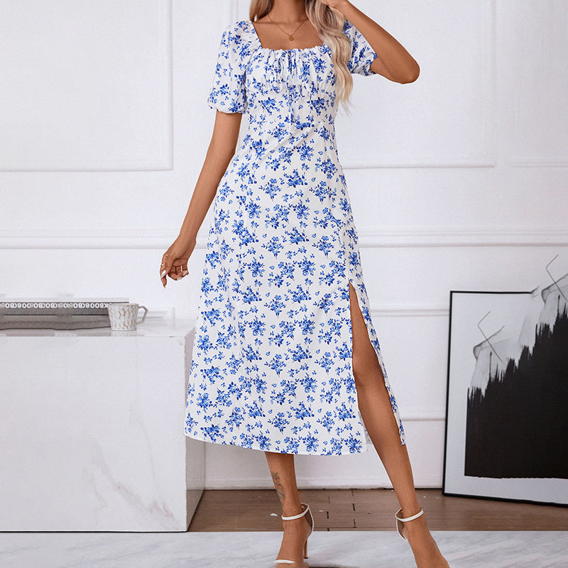 Vestido maxi con estampado floral de cuello cuadrado, mangas abullonadas y abertura lateral