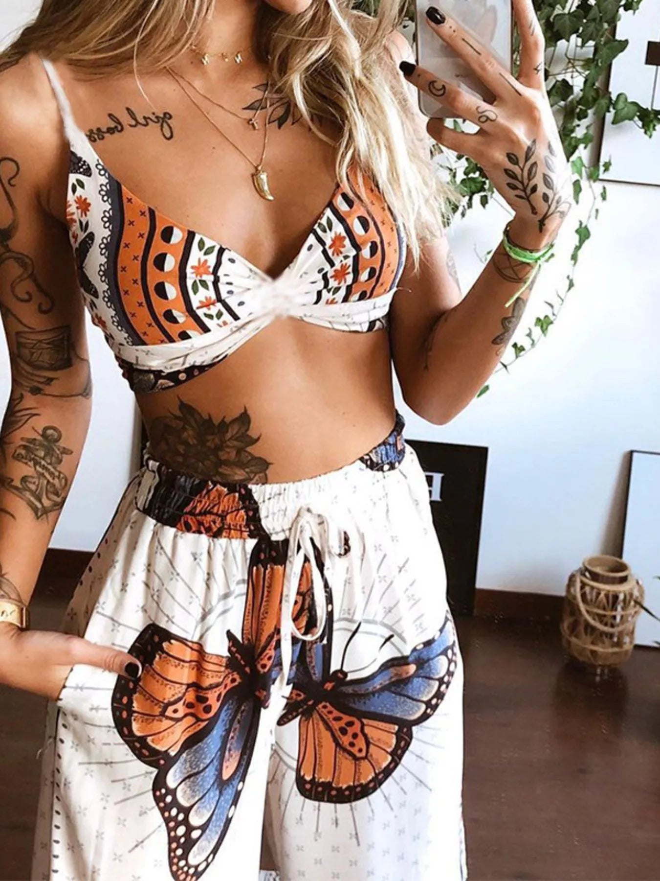 Conjunto de Top y Pantalones con Estampado Mariposa Bohemio