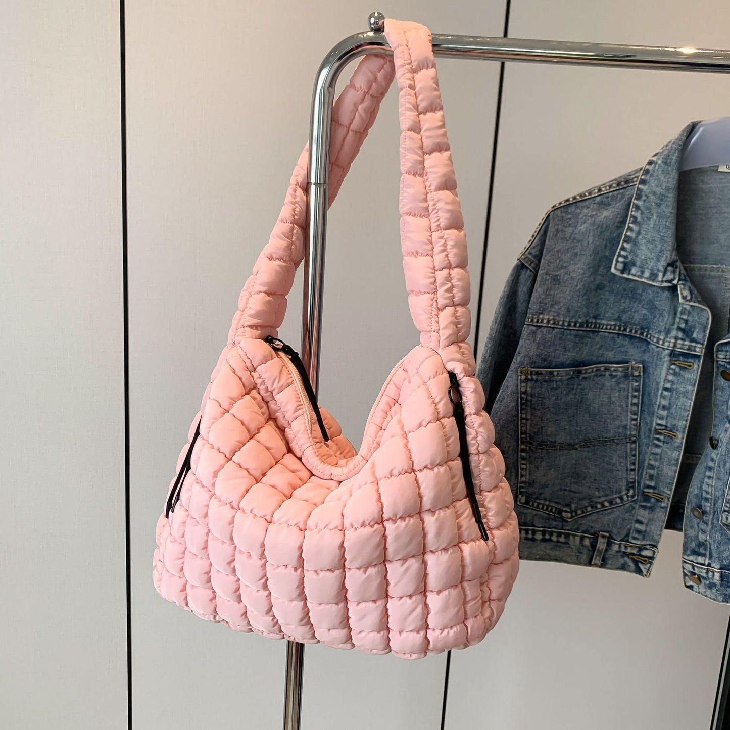 Women's Quilted Cloud Travel Bag