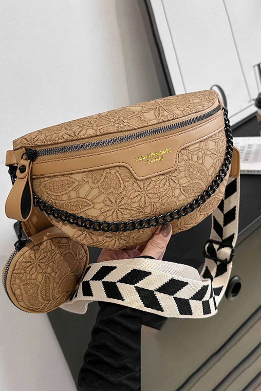 Bolso cruzado con correa colorblock negro con monedero