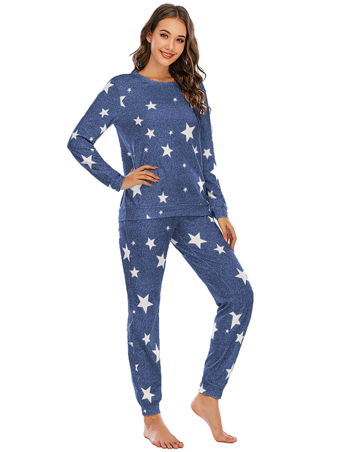 Conjunto de pijama de top y pantalón con estrellas