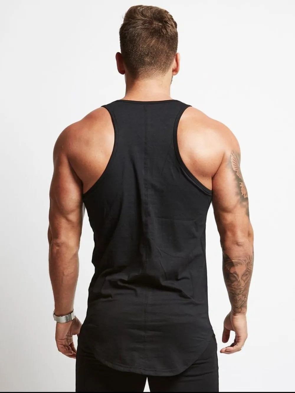 Camiseta sin mangas de cuello redondo y espalda deportiva para hombre