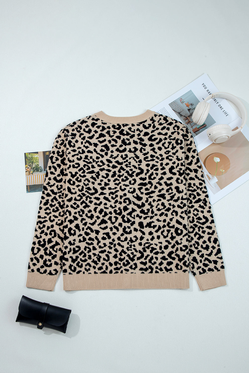 Cárdigan de punto de hombros caídos con estampado de leopardo naranja