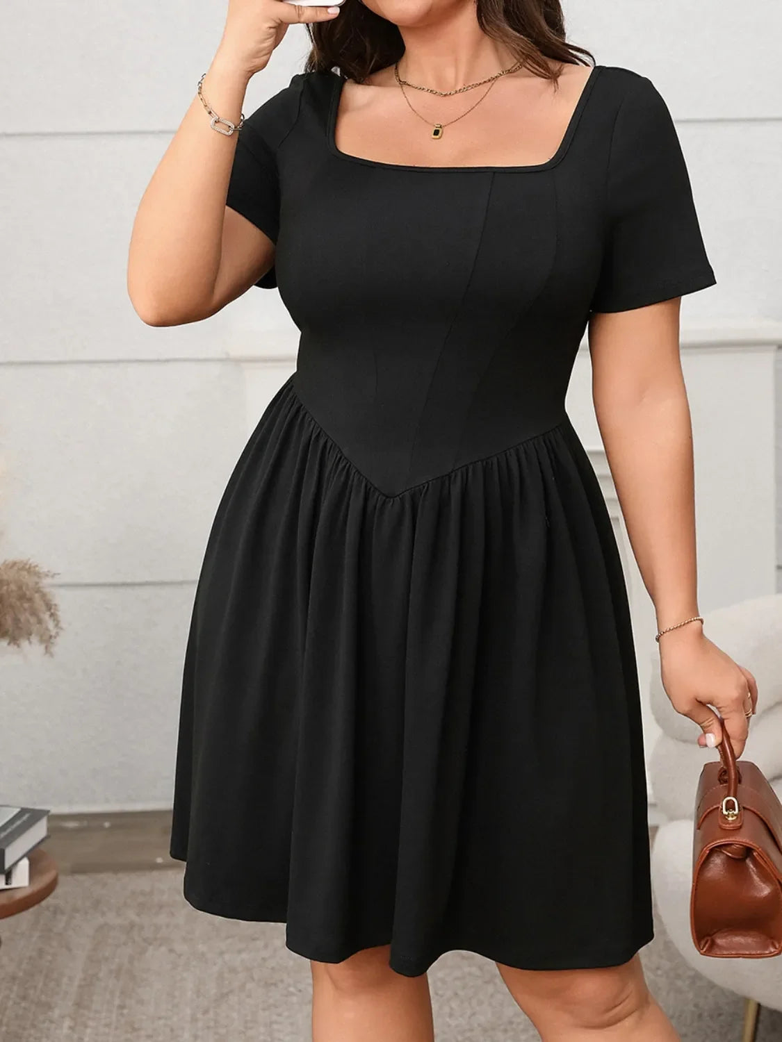Plus Size Square Neck Short Sleeve Mini Dress