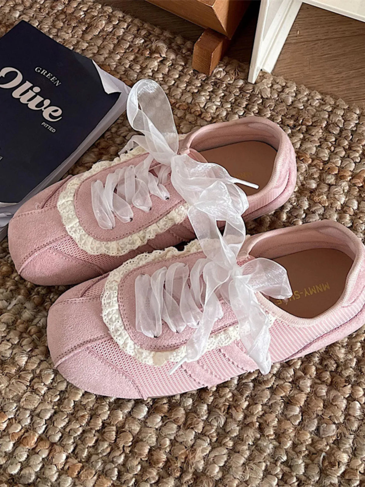Round Toe Lace Up Sneakers