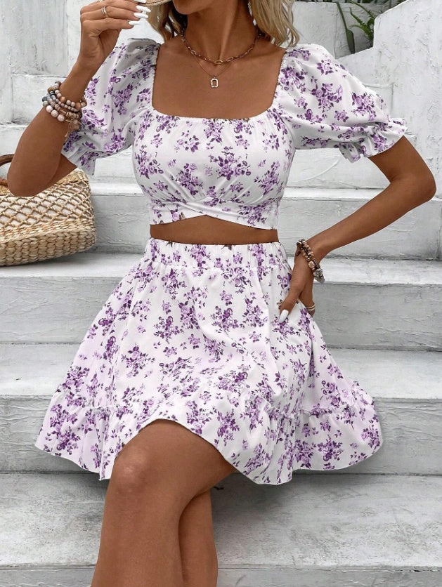 Conjunto de dos piezas floral de ditsy – Top corto y minifalda | Conjunto de verano