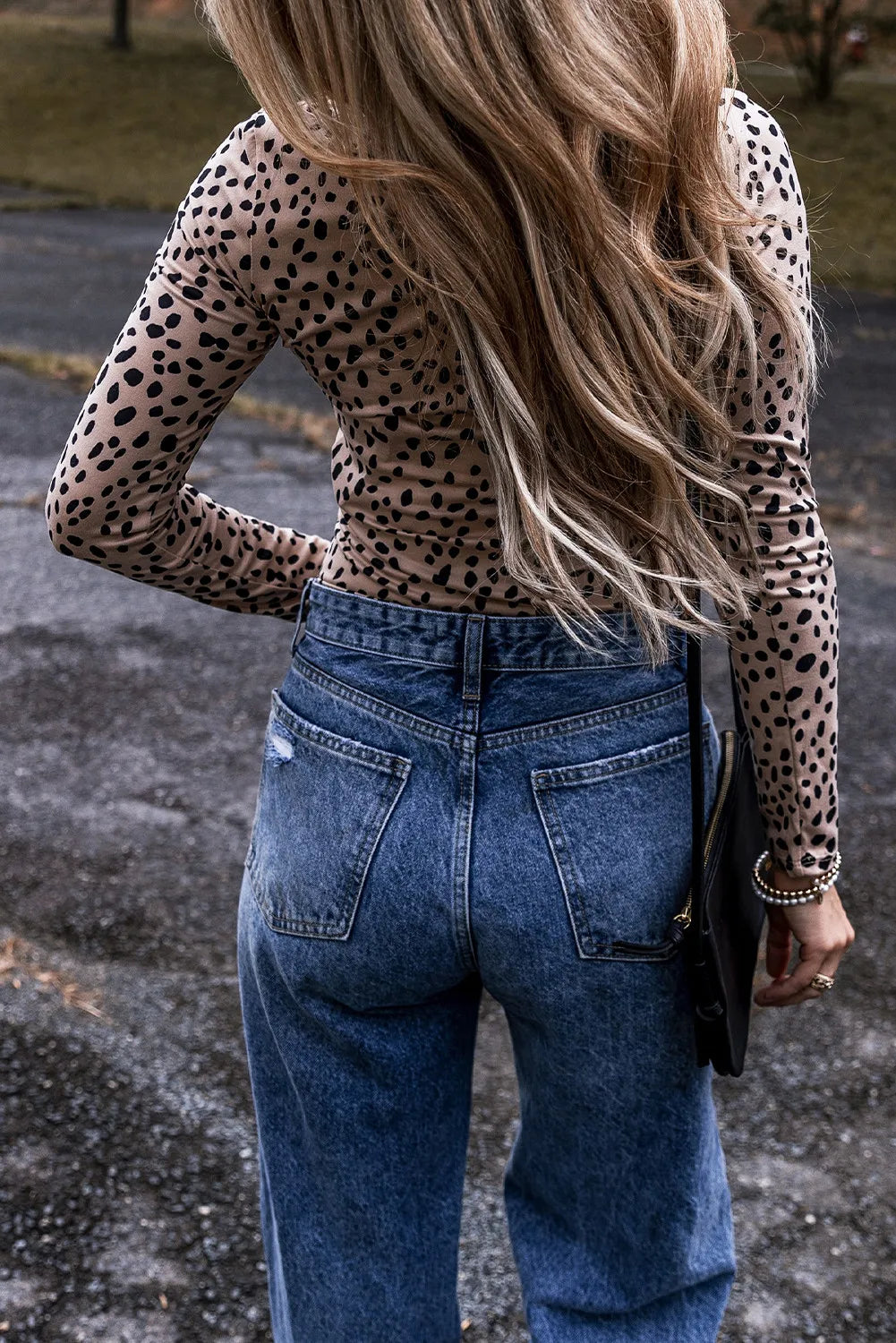 Body de manga larga con cuello redondo y estampado animal