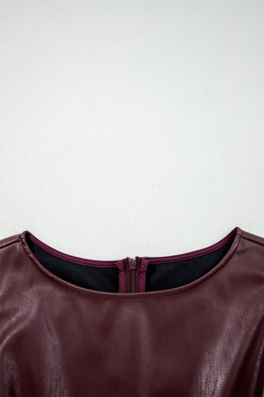 Minivestido sin mangas de cuero vegano