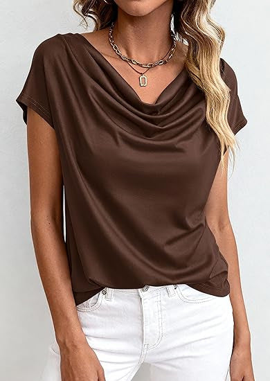 Casual, Fashionable Solid-color Short-sleeve Top