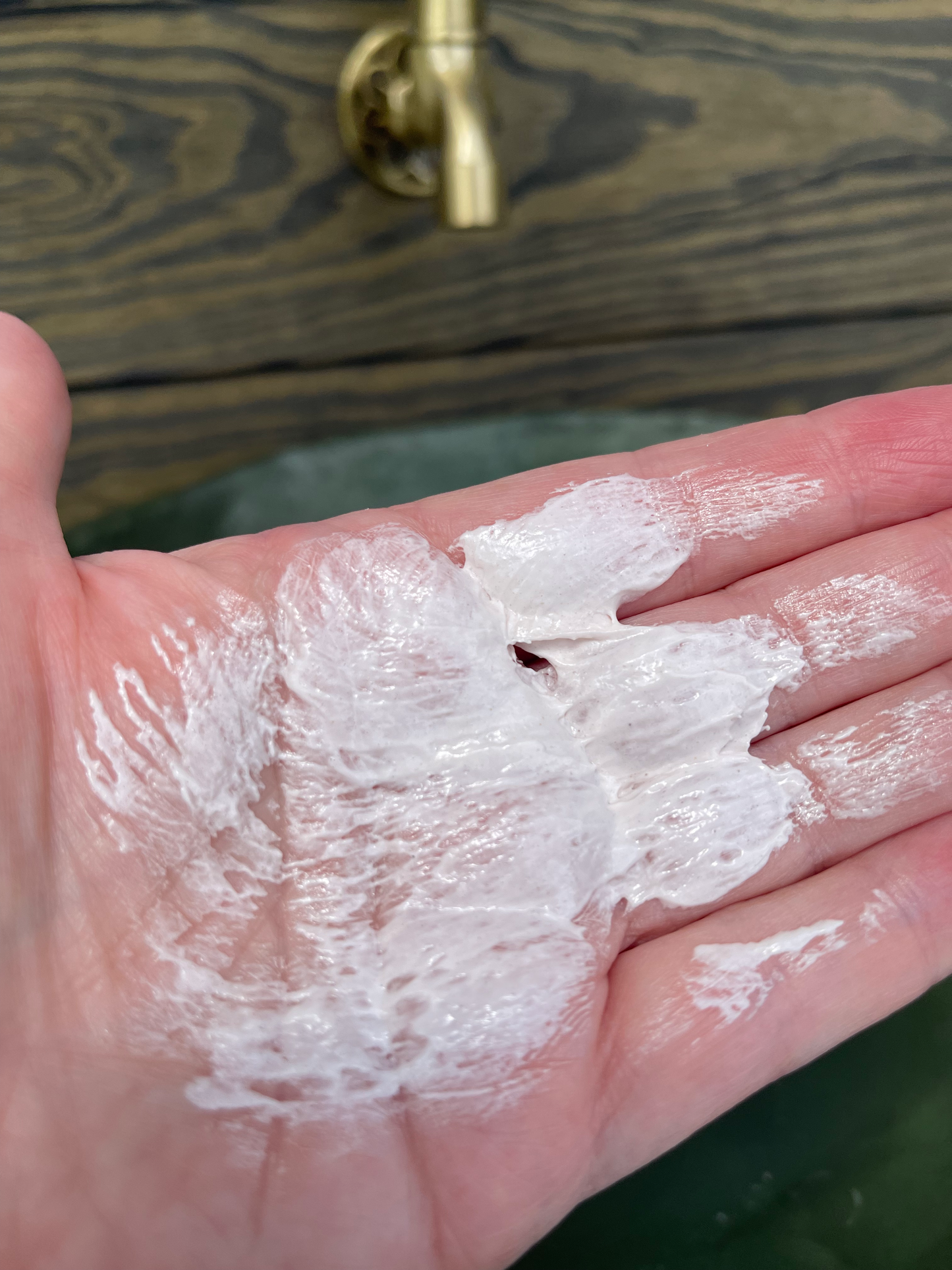 Exfoliante de manos para jardineros