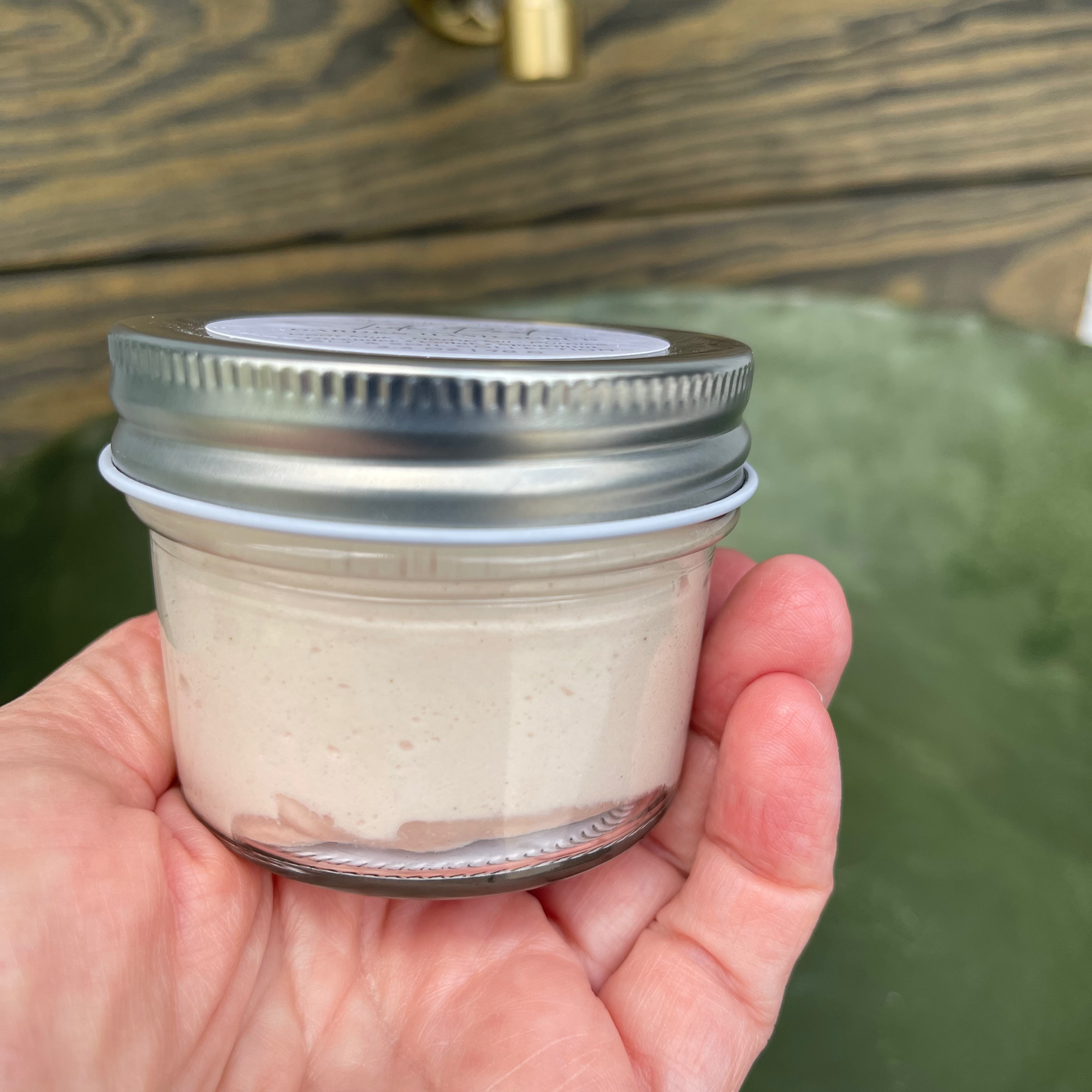 Exfoliante de manos para jardineros