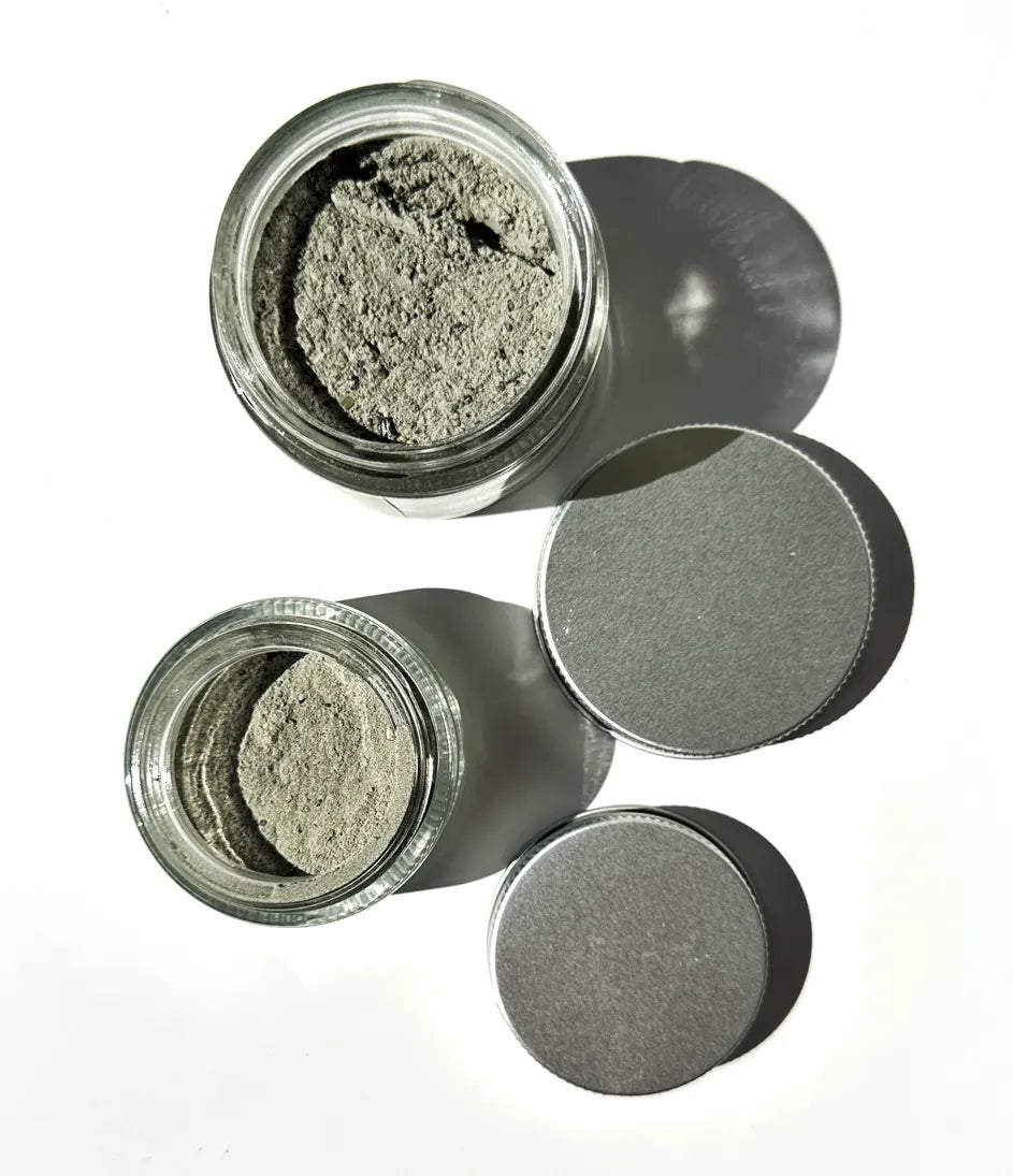 Mascarilla Facial de Arcilla con Sal Marina Hawaiana, Arcilla Negra Australiana y Té Negro con arcilla negra australiana + Vitamina C + Aloe vera