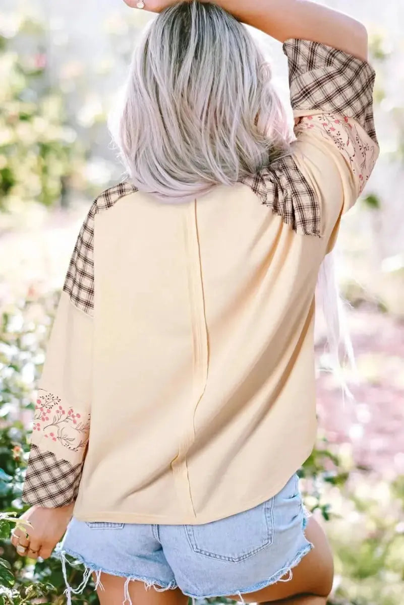 Women's Blouse - Heart Plaid Long Sleeve - Casual Chic Fashion