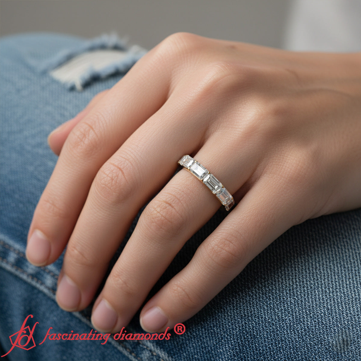 Horizontal Emerald Cut Classic Band