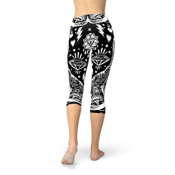 Leggings capri negros con diseño de gato de brujería para mujer