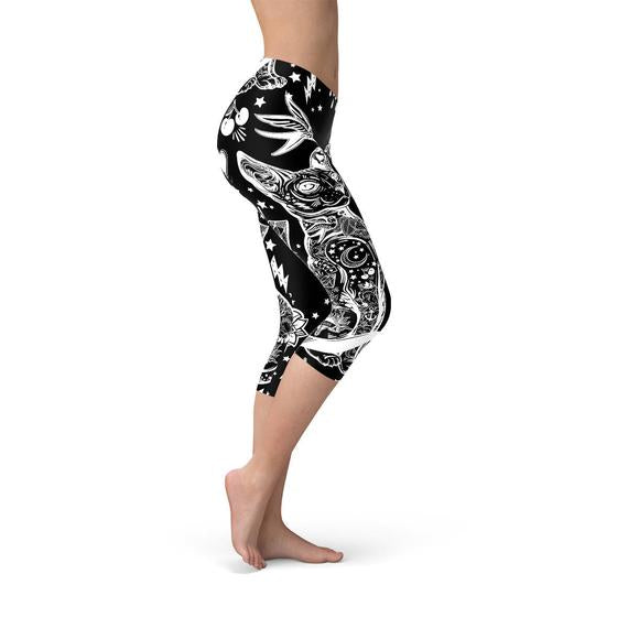 Leggings capri negros con diseño de gato de brujería para mujer
