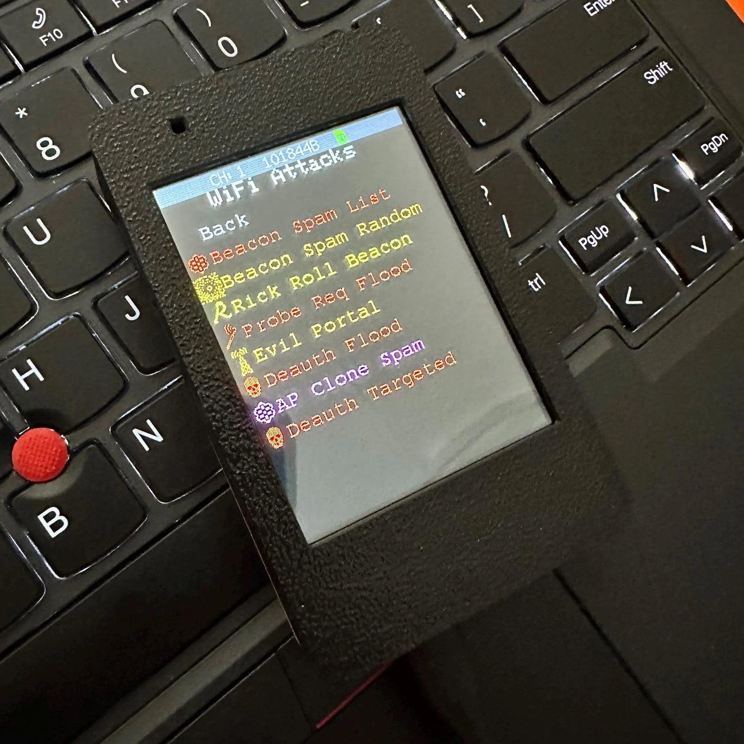 ESP32 Ultra Marauder – Herramienta Compacta de Análisis WiFi y Bluetooth