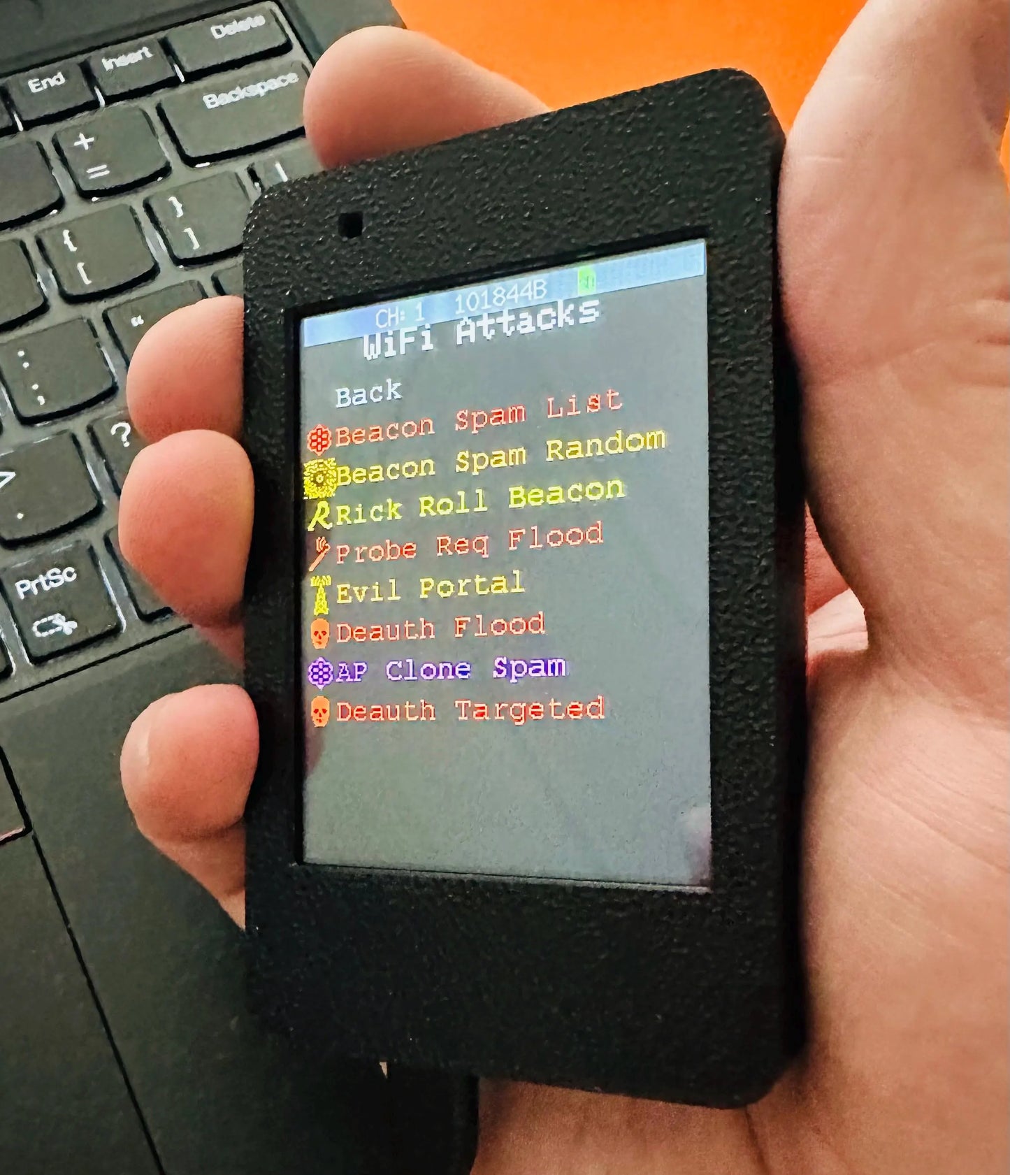 ESP32 Ultra Marauder – Herramienta Compacta de Análisis WiFi y Bluetooth