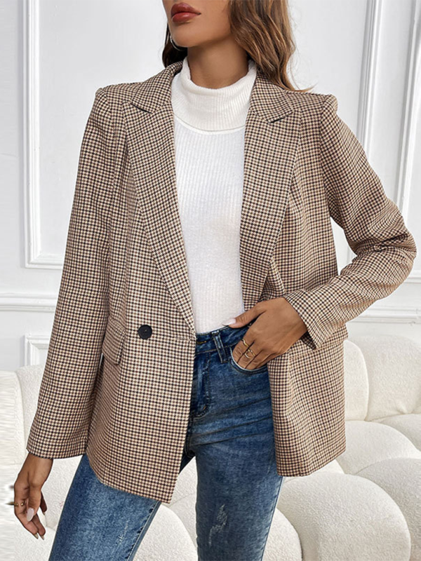 Women's Buttoned Blazer - Long Sleeve - Lapel Collar - Flap Pockets - Autumn Winter