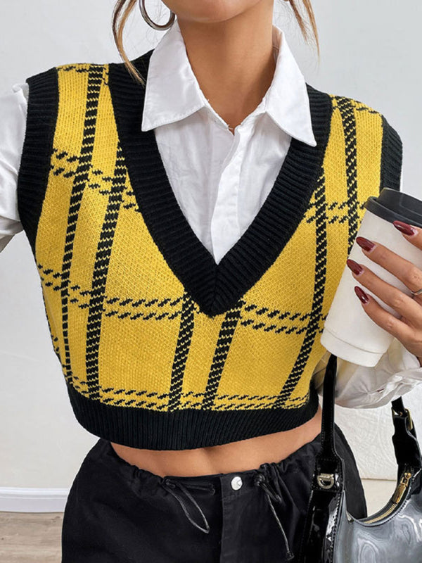 Checked V-Neck Vest - Knitted Sleeveless Sweater
