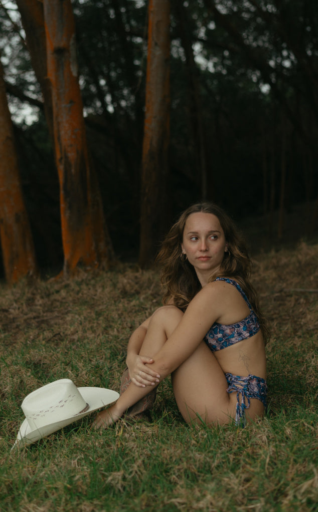 Top de bikini Indio con cordones