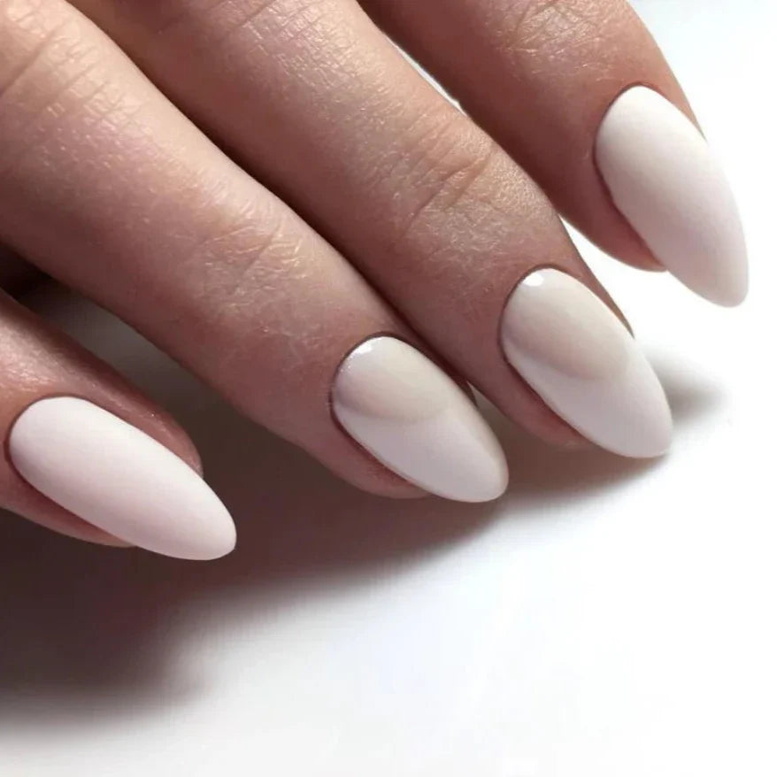 Luxio -  Gel Polish Ivory, 15ml