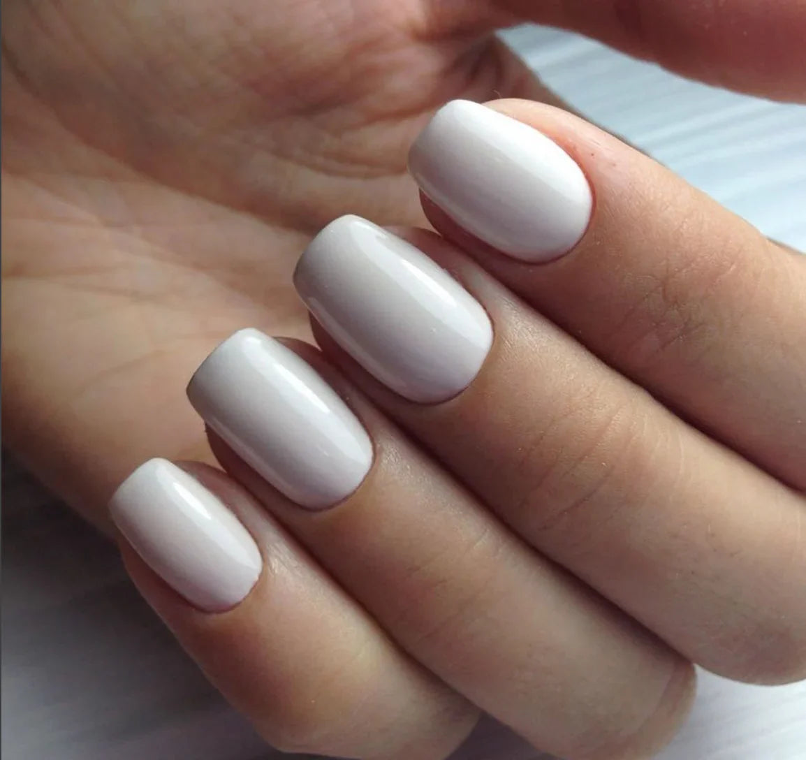 Luxio -  Gel Polish Ivory, 15ml