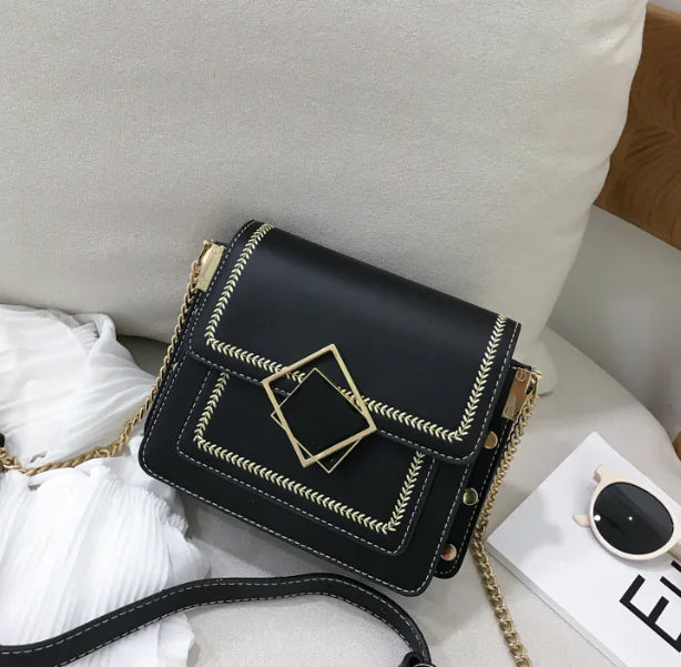 Fashionable Chain Crossbody Bag and Small Purse